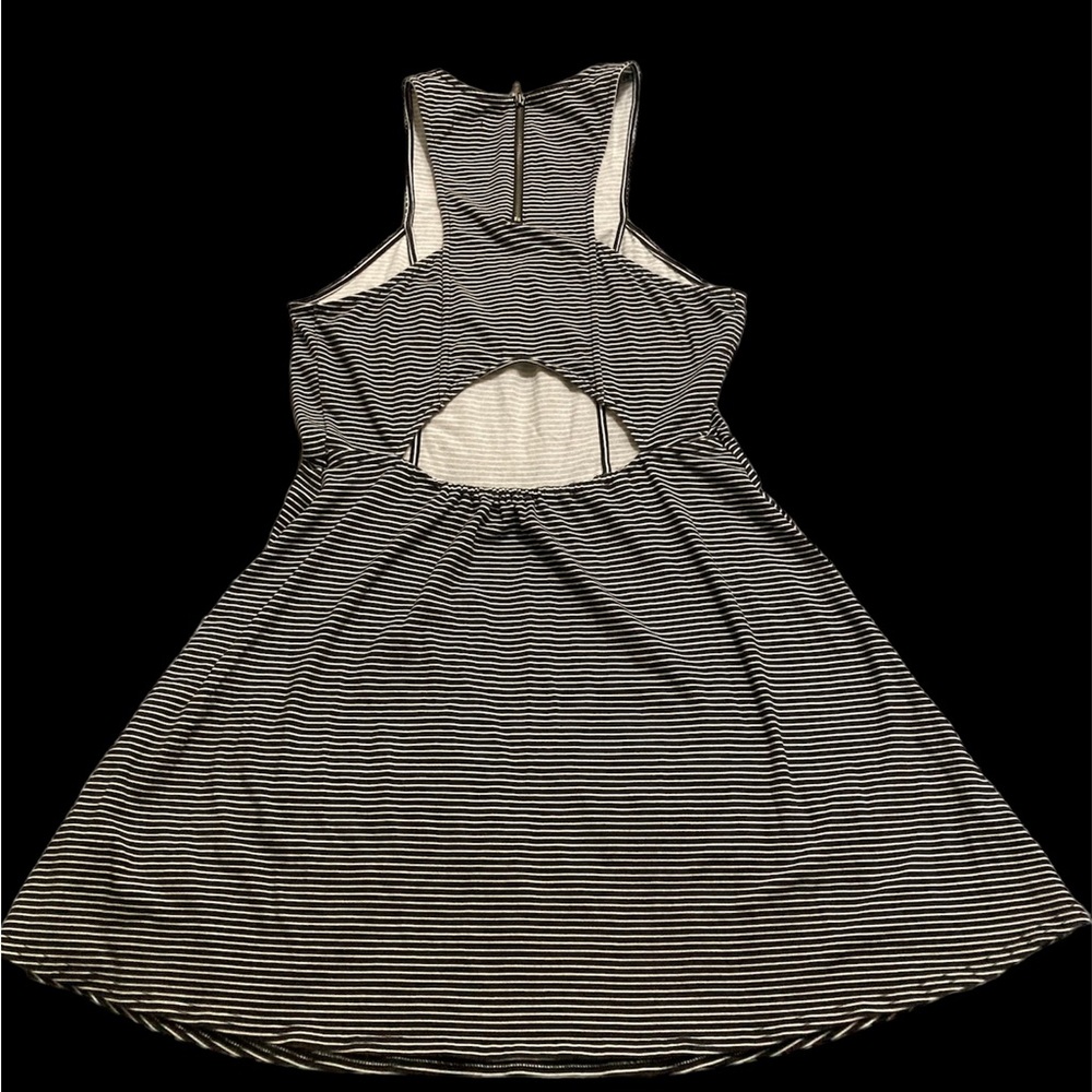 Black and white American Eagle dress size medium used only a few times.